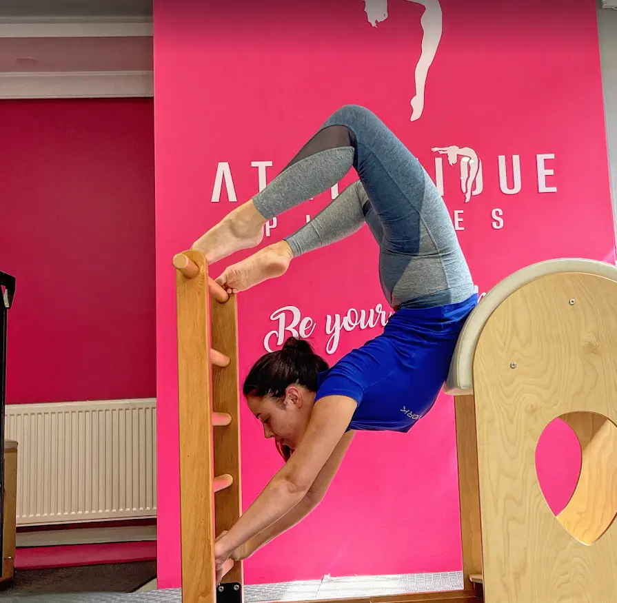 Athletique Pilates Çayyolu stüdyosunda aletli pilates egzersizi